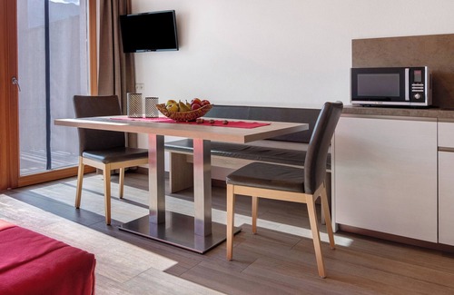 Sluderno Apartment | Apartment 'Hausergut Gala 2' with Mountain View, Shared Garden and Wi-Fi