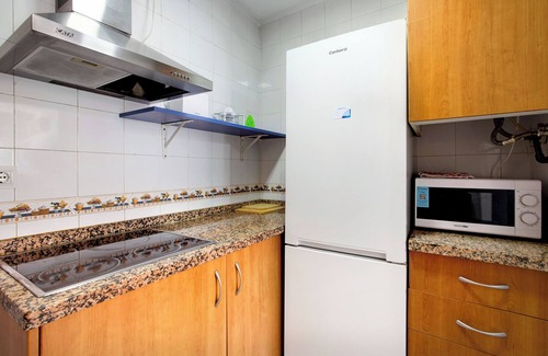 Carretera de Cadiz Apartment | Apartment 'Heroes De Sostoa 3' with Mountain View, Private Terrace and Wi-Fi