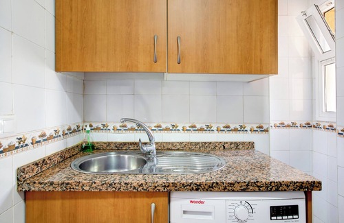 Carretera de Cadiz Apartment | Apartment 'Heroes De Sostoa 3' with Mountain View, Private Terrace and Wi-Fi