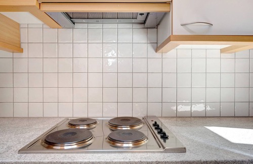 Lagundo Apartment | Apartment 'Hofanger Etschblick' with Mountain View, Balcony and Wi-Fi