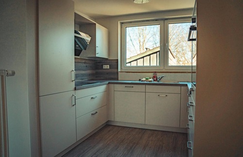 Esgrus Apartment | Apartment house Brunsholm apartment 13 with 1st floor with balcony