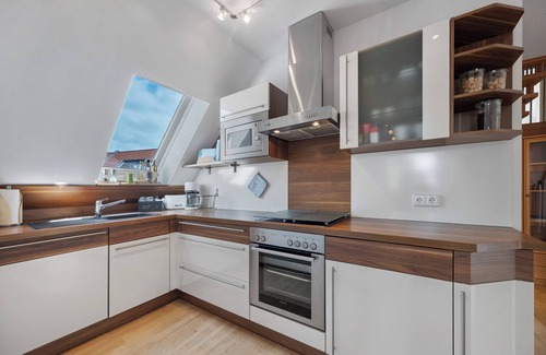 Region Hannover District Apartment | Apartment 'Hus An´t Water' with Sea View, Wi-Fi and Air Conditioning