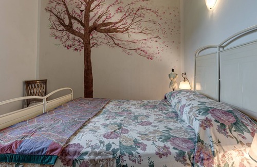 Fiesole Apartment | Apartment "I Fiori" with Shared Pool & Wi-Fi