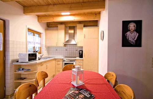 Seelbach Apartment | Apartment 'Im Häusle, 80qm' with Mountain View, Shared Garden and Wi-Fi