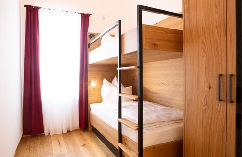 Ebersberg District Apartment | Apartment "Im Hotel Bichler 210" with Wi-Fi