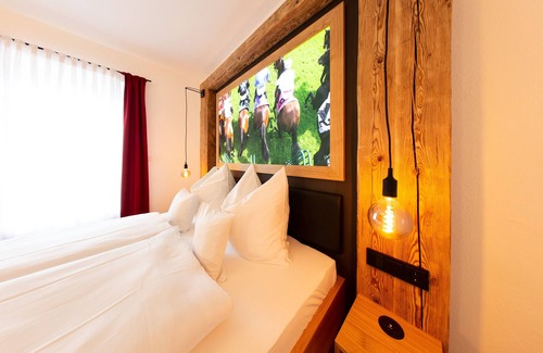 Ebersberg District Apartment | Apartment "Im Hotel Bichler 103" with Balcony & Wi-Fi