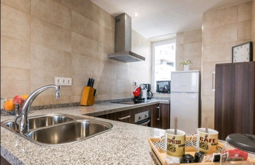 Torremolinos Apartment | Apartment in 1 line of beach. Spacious, bright. Wifi, swimming pools, paddle tennis