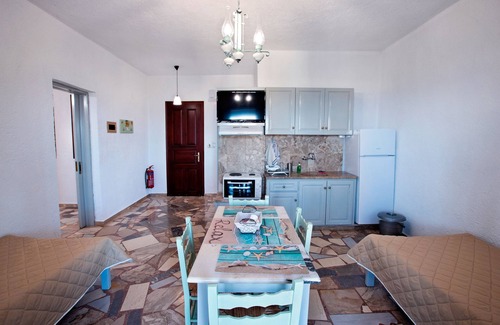 Ferma Apartment | Apartment In A Hotel 'with Sea View-Creta' with Sea View, Wi-Fi and Air Conditioning