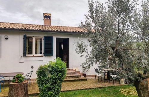 Giano dell'Umbria House | Apartment in a farmhouse with swimming pool