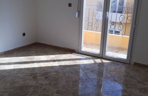 Algiers Apartment | Apartment in a private residence with caretaker