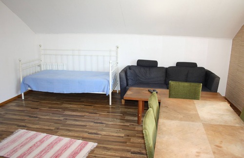 Kristinehamn Apartment | Apartment in a rural location