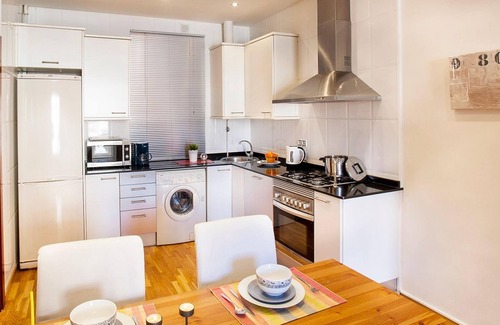 Sant Antoni Apartment | Apartment in Barcelona near the Beach