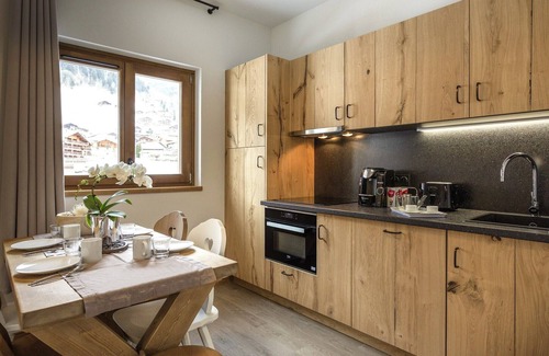Beaufort Apartment | Apartment in Beaufort with Spa Access