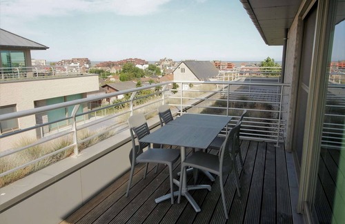 Koksijde Apartment | Apartment in Belgium near Golf & Port