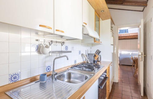 Historic Center Apartment | Apartment in Bologna with 1 bedrooms sleeps 4