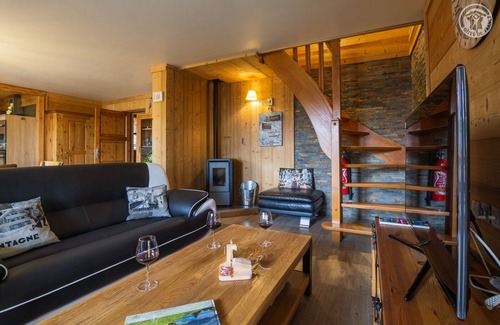 Les Saisies Apartment | Apartment in chalet at les saisies center