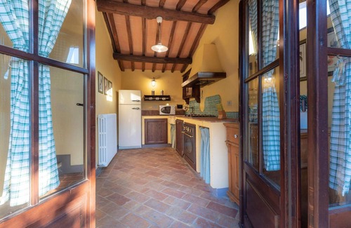 Simignano House | Apartment in Chianti With Pool ID 455
