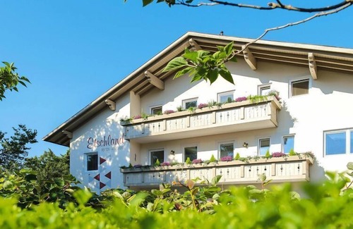 Tirolo Apartment | Apartment in Dorf Tirol near Tirol Castle