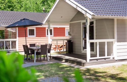 Oirschot Ski Chalet | Apartment in Eindhoven near City Center