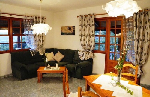 Tajuya Apartment | Apartment in El Paso in a natural environment