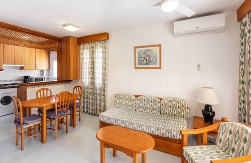Roquetas de Mar Apartment | Apartment in Roquetas near the Beach