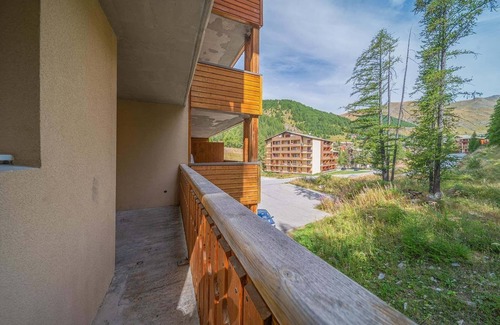 Allos Apartment | Apartment in French Alps with Pool
