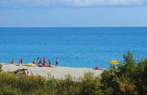 Ghisonaccia Apartment | Apartment in Ghisonaccia near Sandy Beach
