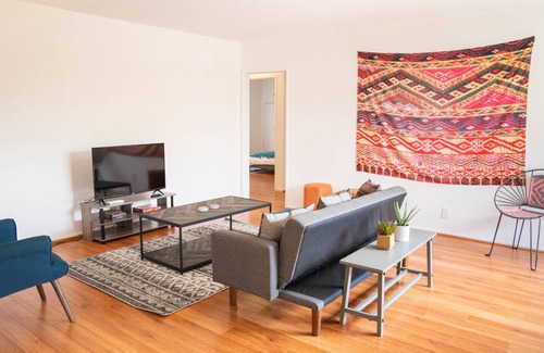 Downtown House | Apartment in Great Location Near Downtown Glendale