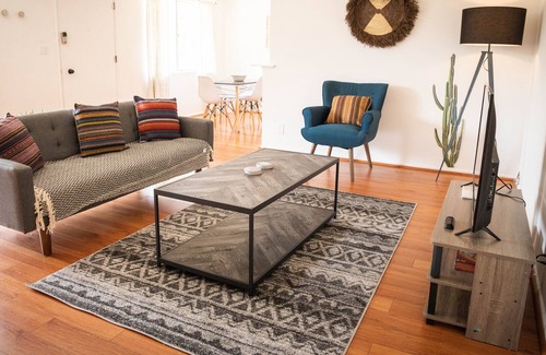 Downtown House | Apartment in Great Location Near Downtown Glendale