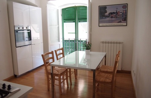 La Spezia Historic Centre Apartment | Apartment in historic building in the center of La Spezia close to 5 Terre