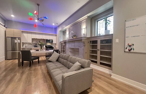 Lake View East Apartment | Apartment in Historic Lakeview Mansion - Best Location for Vacationers!