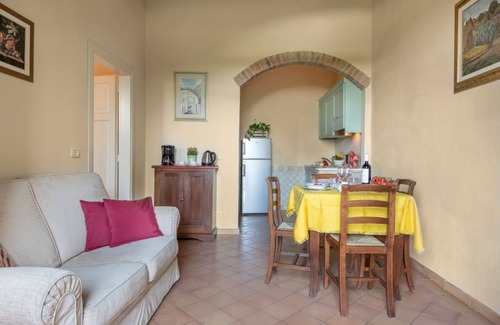 Siena Apartment | Apartment in historic Villa "GLI ARCHI": view & authentic hospitality in Siena