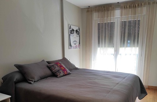 Laxe Apartment | Apartment in Laxe - Beachfront