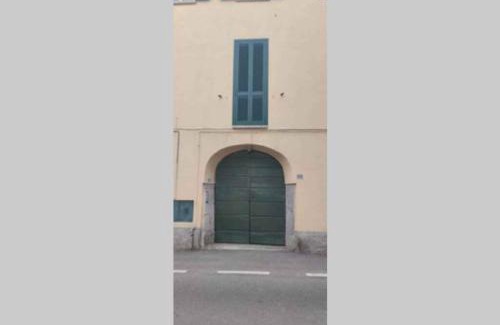 Cremnago Apartment | Apartment in Lurago Derba - Como Provinz 42304