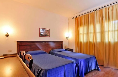 Magliano in Toscana Apartment | Apartment in Magliano with bar