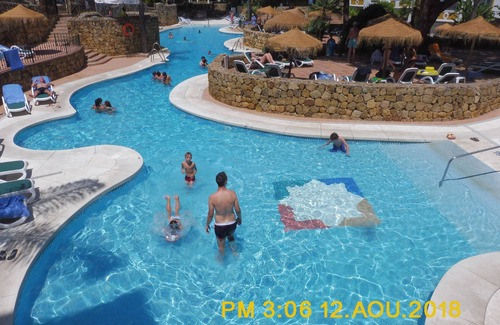 Nikki Beach Apartment | Apartment in Marbella Costa Del Sol on the Elviria seafront for 4 people.