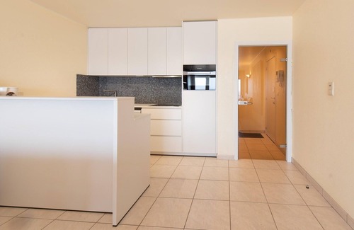 Ostend City Centre Apartment | Apartment in Mariakerke with Stunning Sea Views