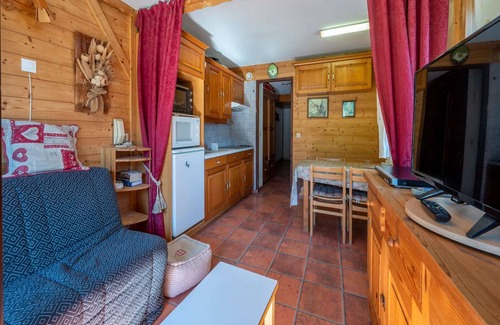 Morillon Apartment | Apartment in Morillon near Ski Slopes