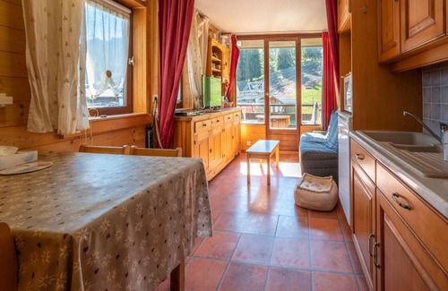 Morillon Apartment | Apartment in Morillon near Ski Slopes
