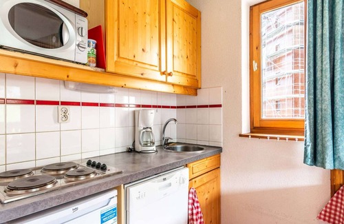 Les Esserts Apartment | Apartment in Morillon near Ski Resort