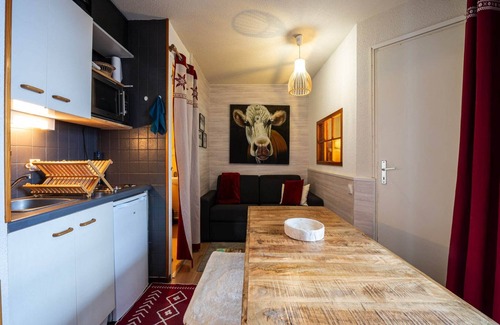 Les Esserts Apartment | Apartment in Morillon near Ski Resort
