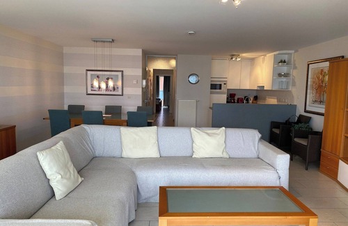 Nieuwpoort-Bad Apartment | Apartment in Nieuwpoort with Sea Views