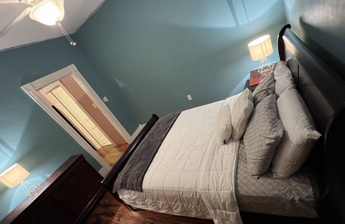 Smyrna Apartment | Apartment in one of Smyrna’s oldest buildings.