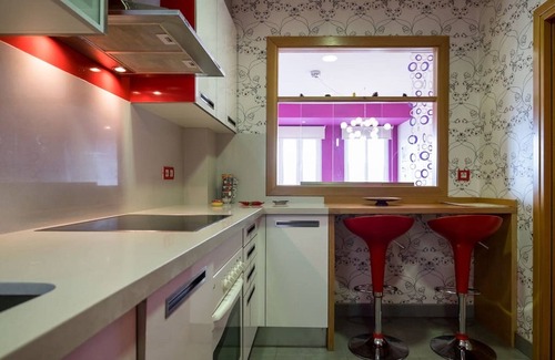 Pontevedra Condo | Apartment in Pontevedra for 5 people: quiet, central and sunny. WIFI 150 Mb