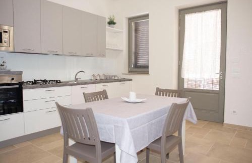 Casalini House | Apartment in Puglia with Wi-Fi and Barbecue