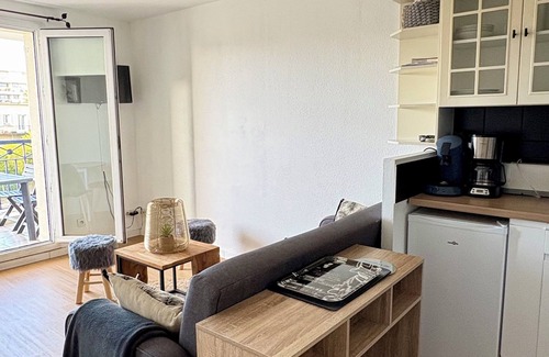 Pontaillac Apartment | Apartment in residence with swimming pool, near Pontaillac page and casino
