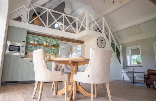 De Bus House | Apartment in Sint-Oedenrode near Henkenshage