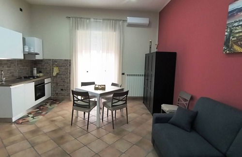Naples City Centre Apartment | APARTMENT IN THE CENTER OF THE CITY A FEW MINUTES FROM THE STATION AND METRO