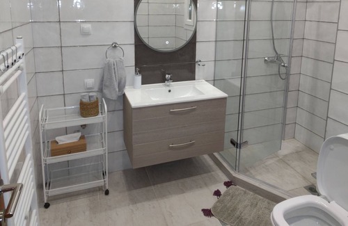 Larissa Apartment | Apartment in the heart of the city