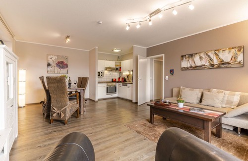 Dassow Apartment | Apartment in Travemünde near, on the ground floor with pool, sauna, WiFi, large garden